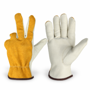 Guantes de cuero para jardinería sobre fondo blanco
