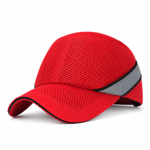 Gorra de trabajo con inserto interno sobre fondo blanco